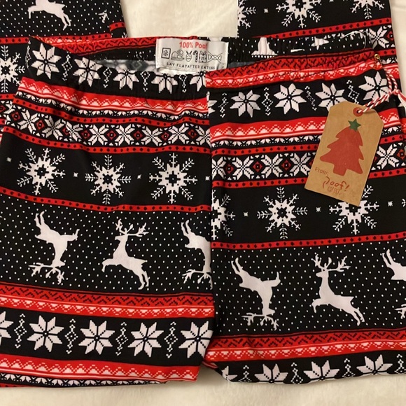 NWT 💯 Poof!  holiday leggings black/red/white snowflake and deer - Picture 2 of 3